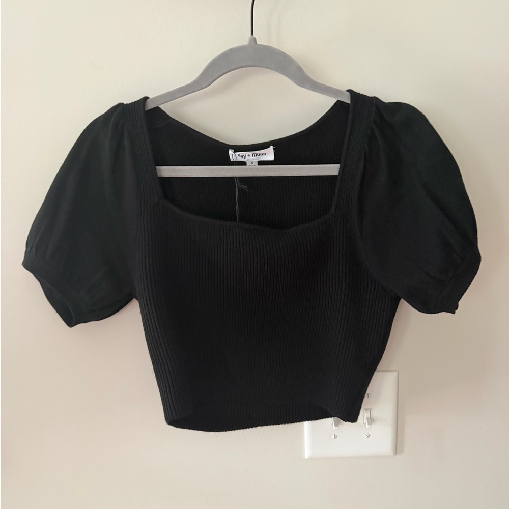 Elegant Black Puff Sleeve Crop Top